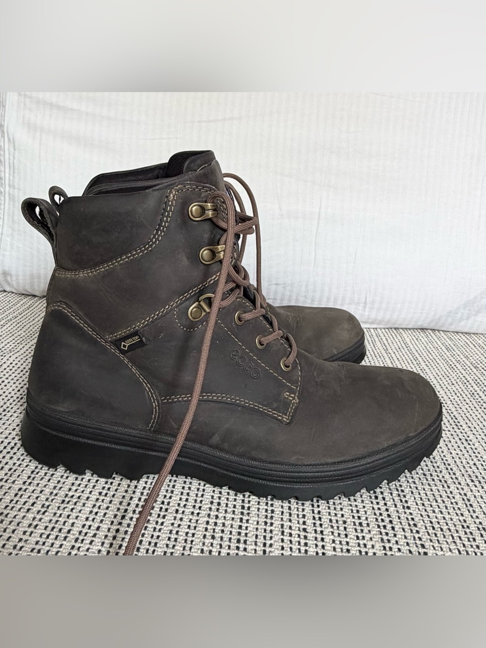 ECCO Darren Men’s GORE TEX Waterproof Leather Boots - Size-41